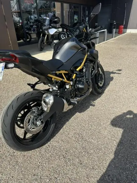 Z 900