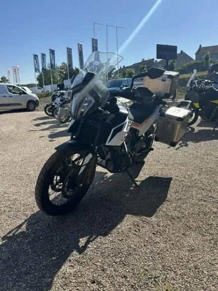 790 ADVENTURE