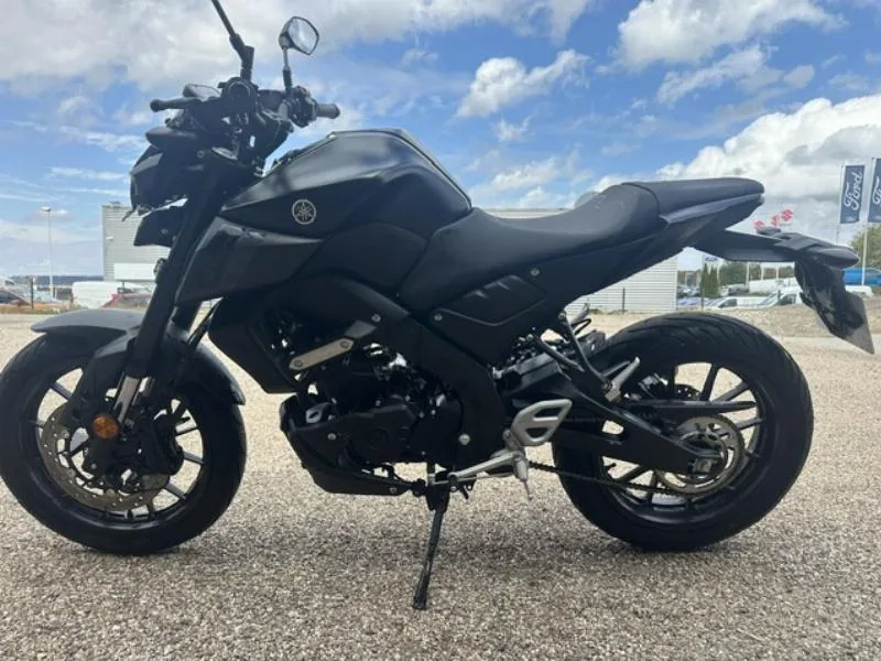 MT125 ABS