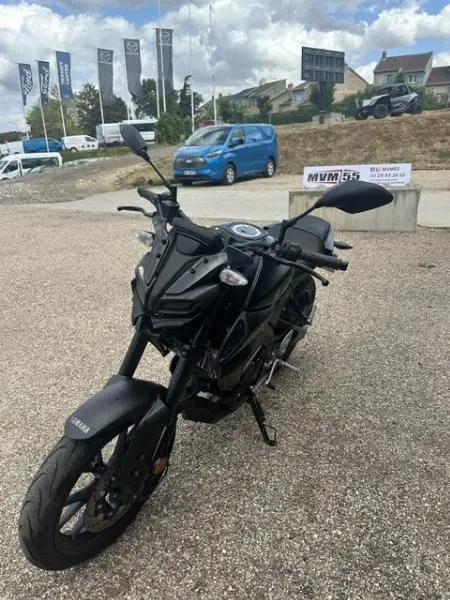MT125 ABS