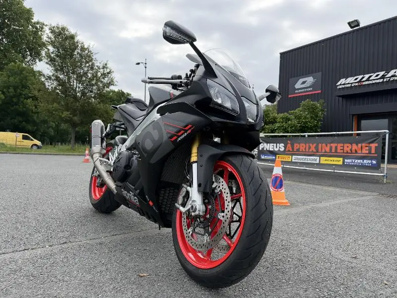 RSV4 1000 RR