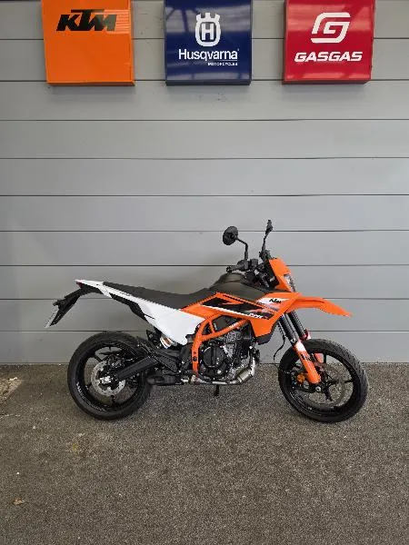 125 SMC R