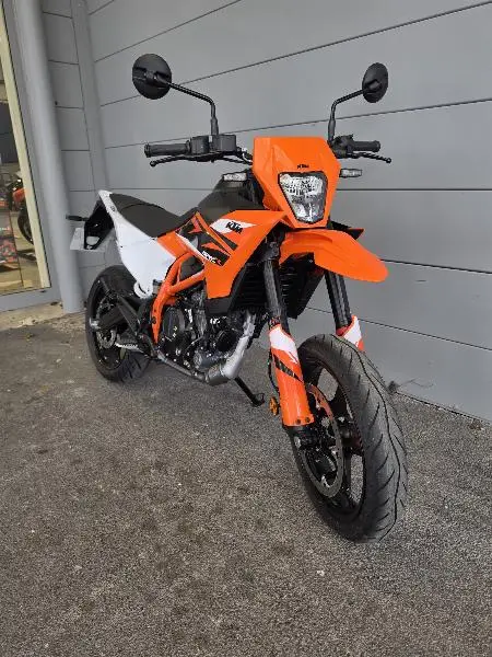 125 SMC R
