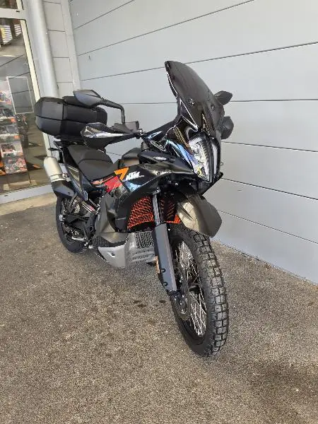 790 ADVENTURE