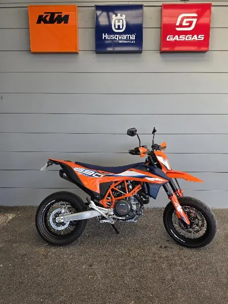 690 SMC R