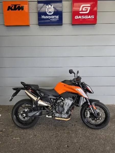 790 DUKE L