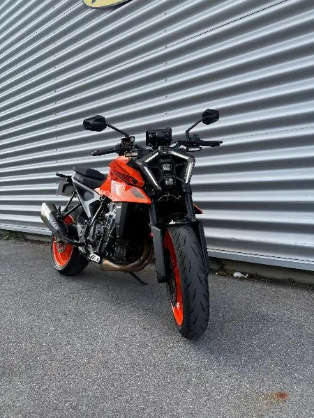 990 DUKE