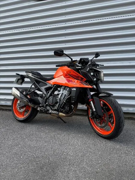990 DUKE