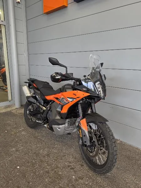 790 ADVENTURE