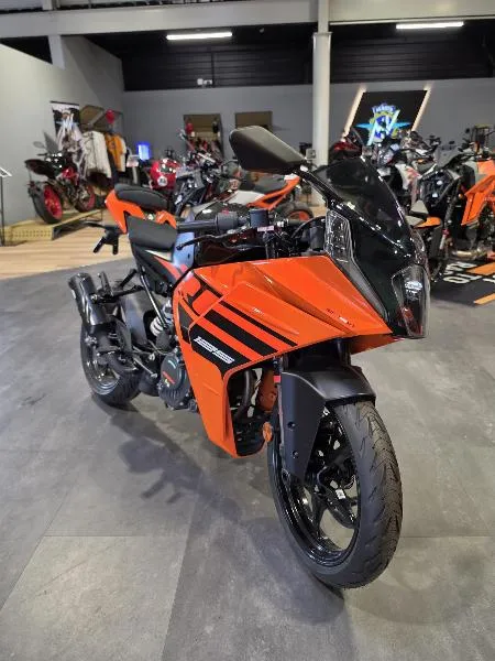 RC 125 ABS