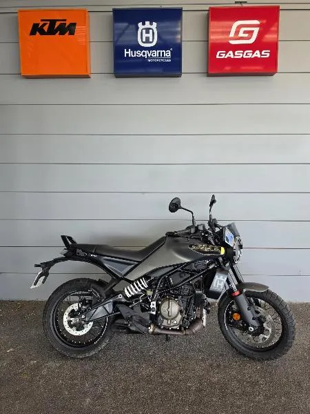 SVARTPILEN 125 ABS