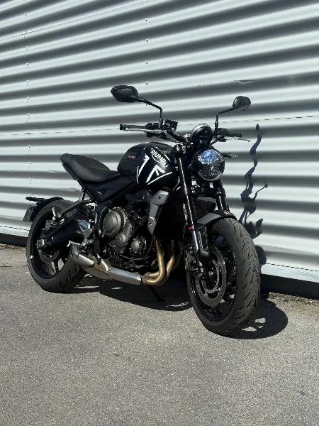 TRIDENT 660