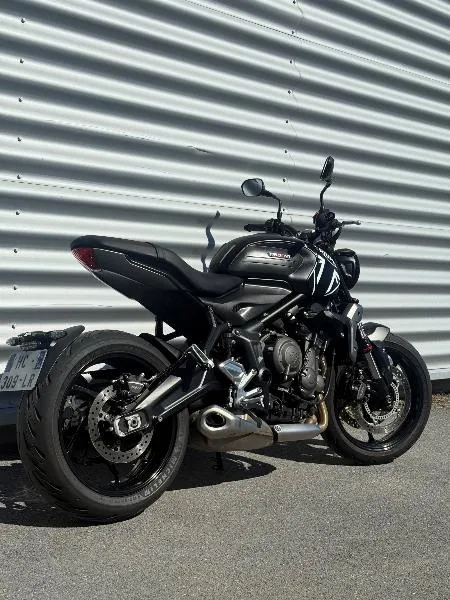 TRIDENT 660