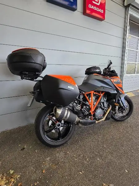 1290 SUPER DUKE GT