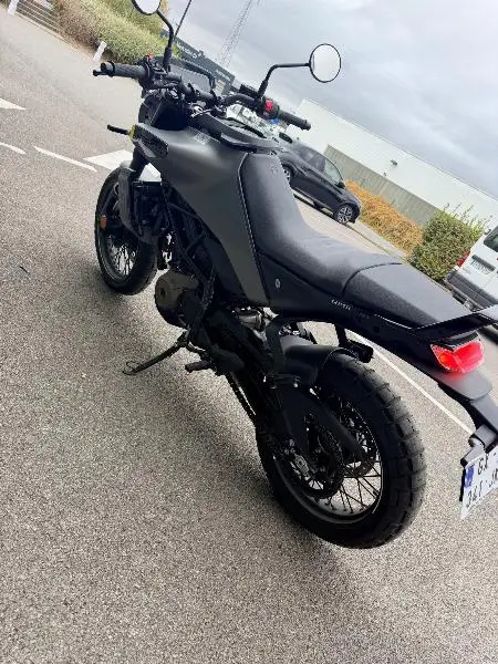 SVARTPILEN 125 ABS