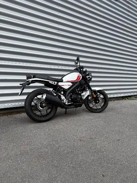 XSR 125