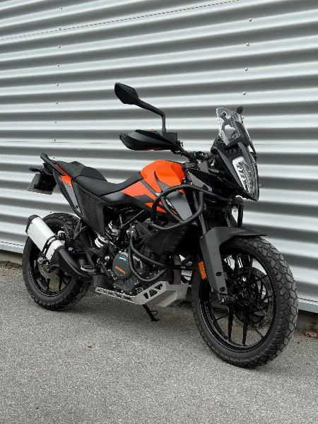 390 ADVENTURE