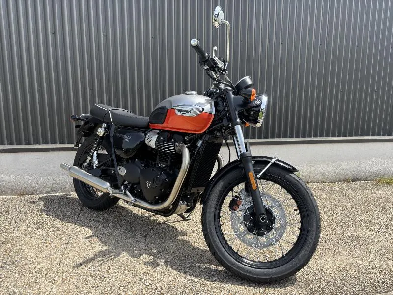 Bonneville T100
