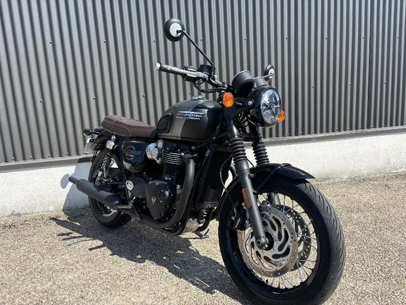 BONNEVILLE T120