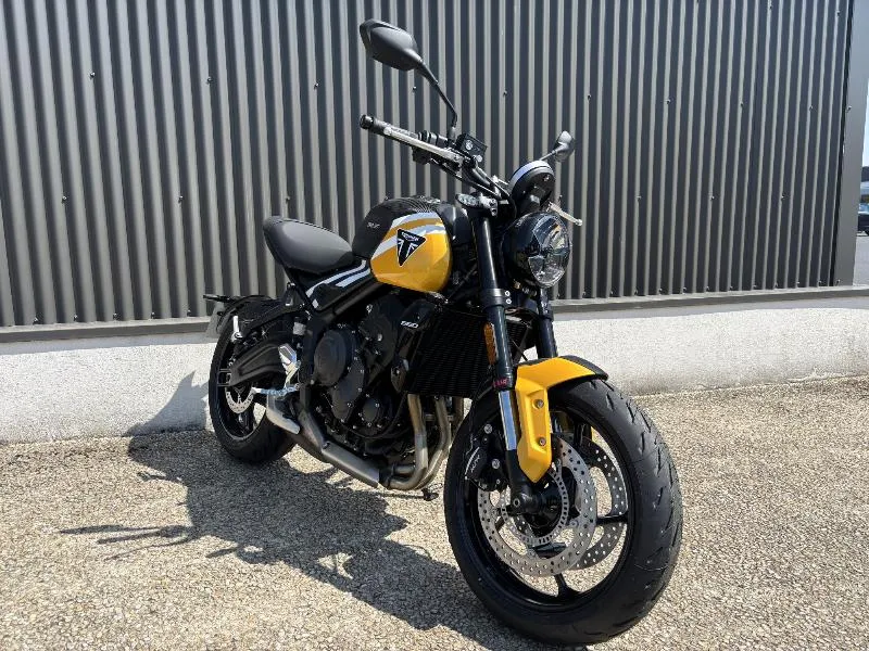 TRIDENT 660