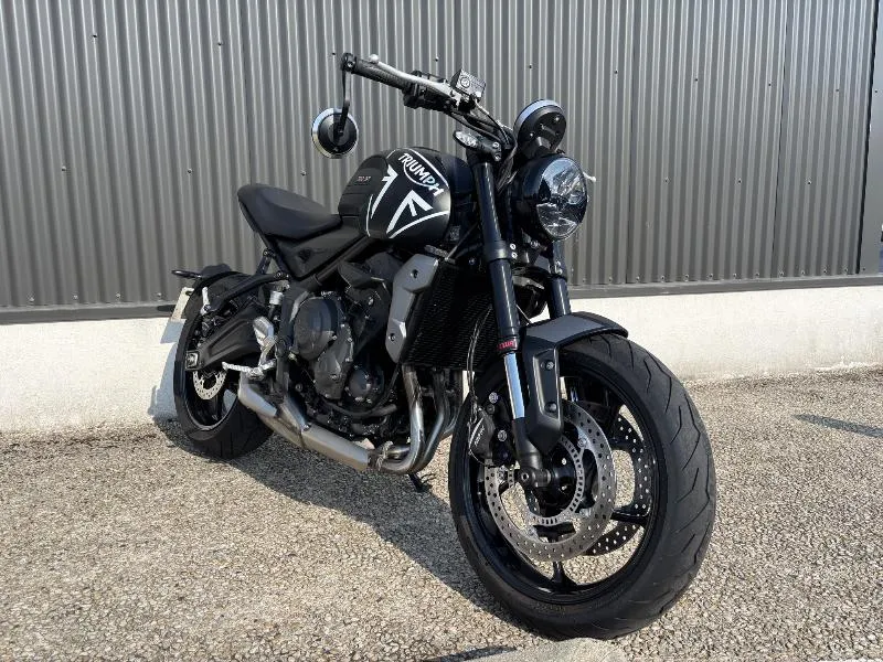 TRIDENT 660