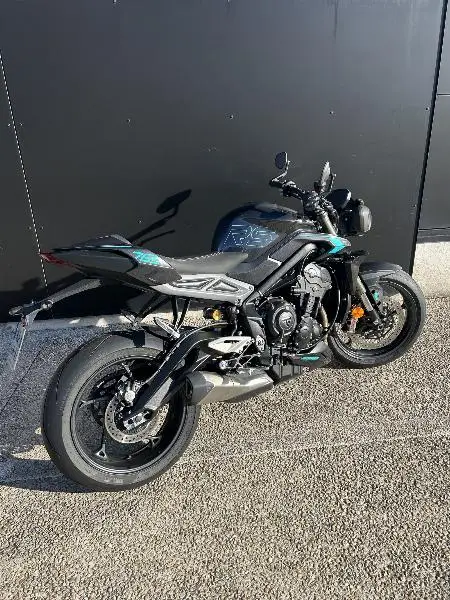 STREET TRIPLE 765 RS