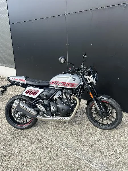 TRACKER 400