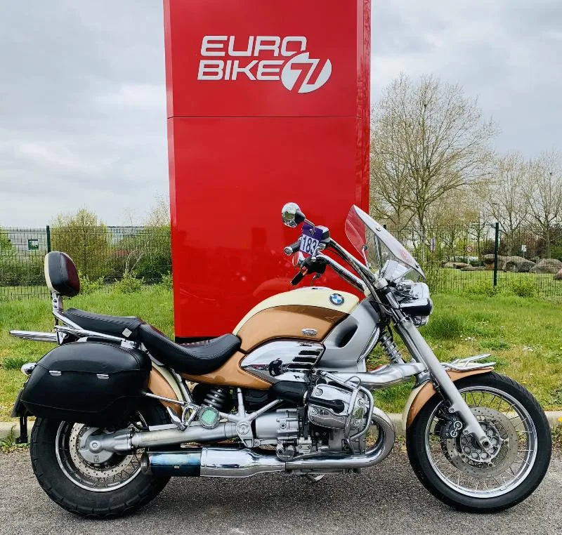 R 1200 C