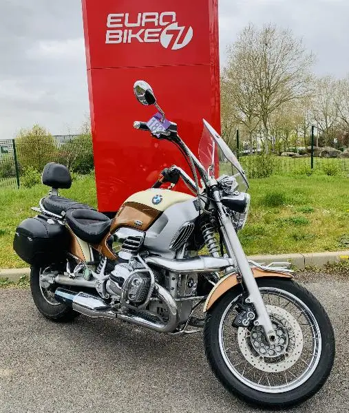 R 1200 C