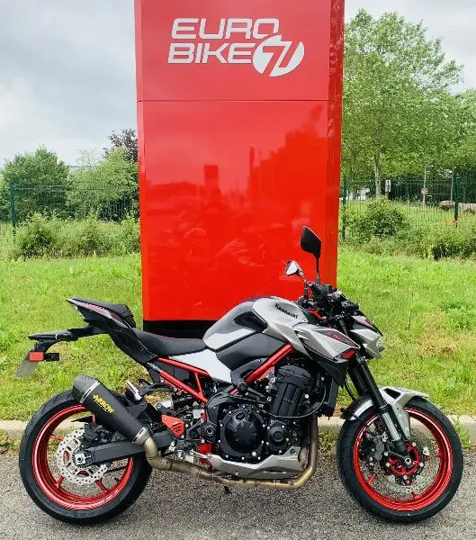 Z 900