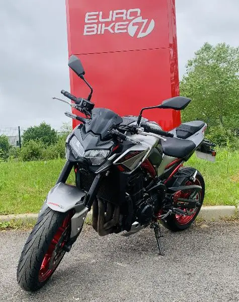 Z 900