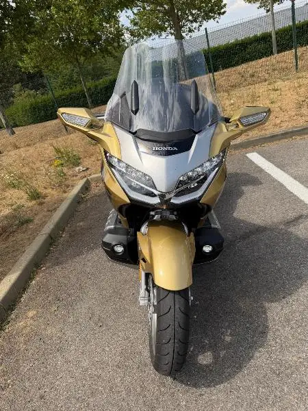 GL 1800 GOLDWING TOURING DCT