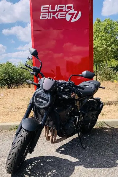 CB 1000 RA