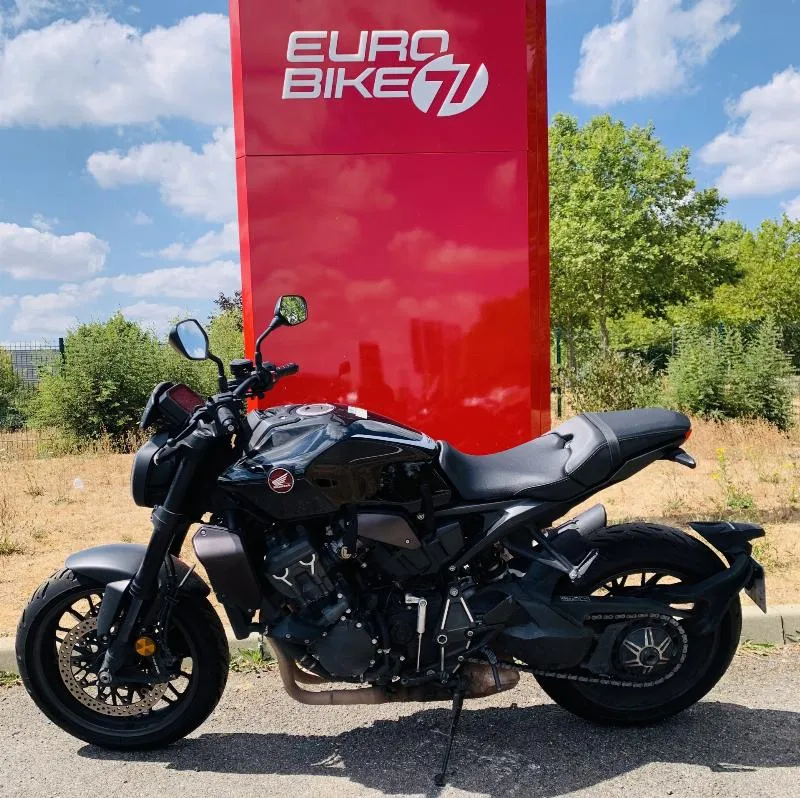 CB 1000 RA