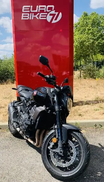 CB 1000 RA