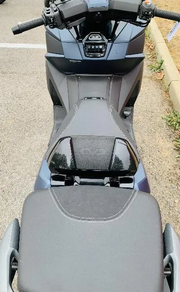 CV3 550