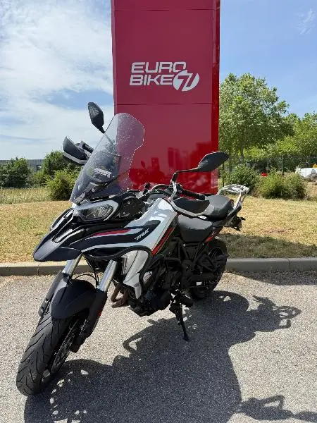 TRK 702