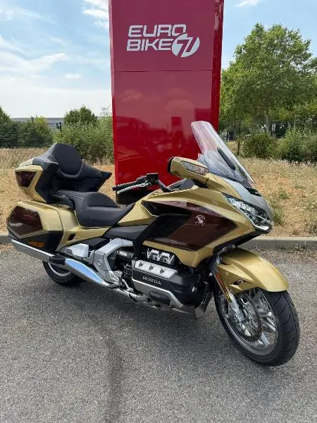 GL 1800 GOLDWING TOURING DCT