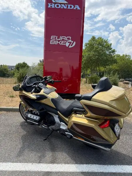 GL 1800 GOLDWING TOURING DCT
