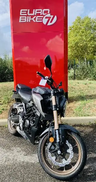 CB 125R Neo Sport Café