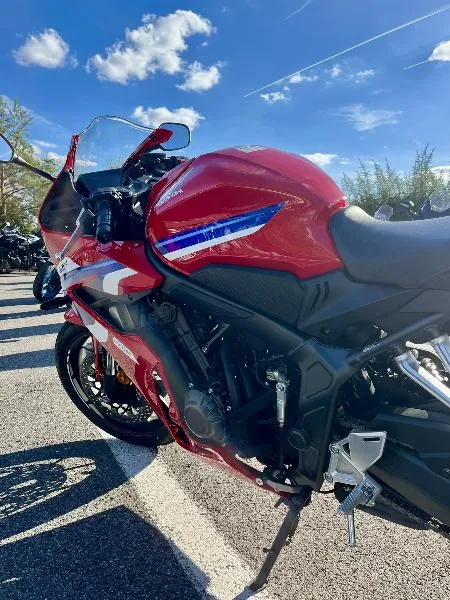 CBR 650 R ECLUTCH