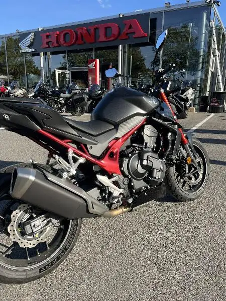 CB 750 HORNET