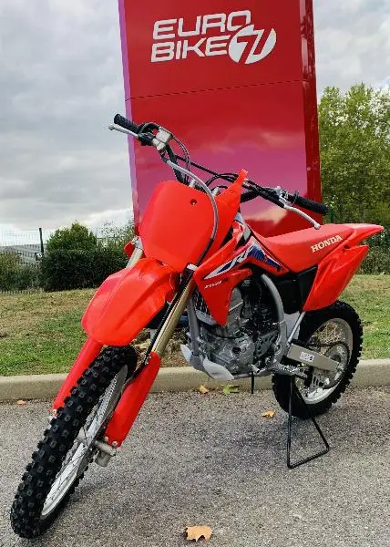 CRF 150 R