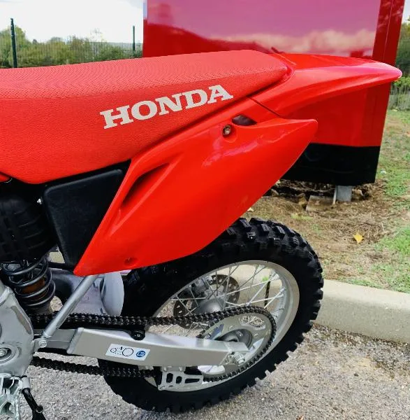 CRF 150 R