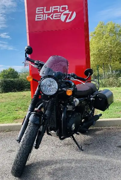 Bonneville T120 Black