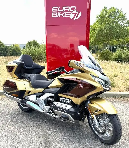 GL 1800 GOLDWING TOURING DCT