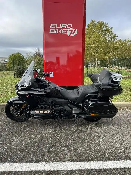 GL1800 GOLDWING