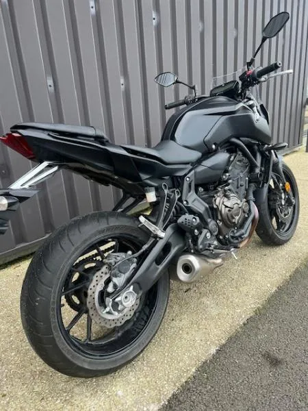 MT07