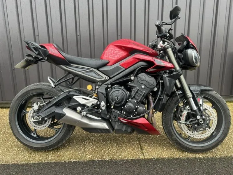 STREET TRIPLE 765 RS