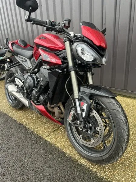STREET TRIPLE 765 RS